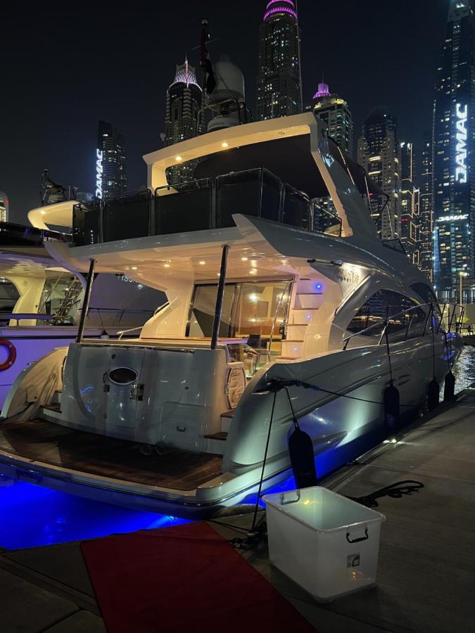 Lunar Hostel Plus Dubaj Kültér fotó